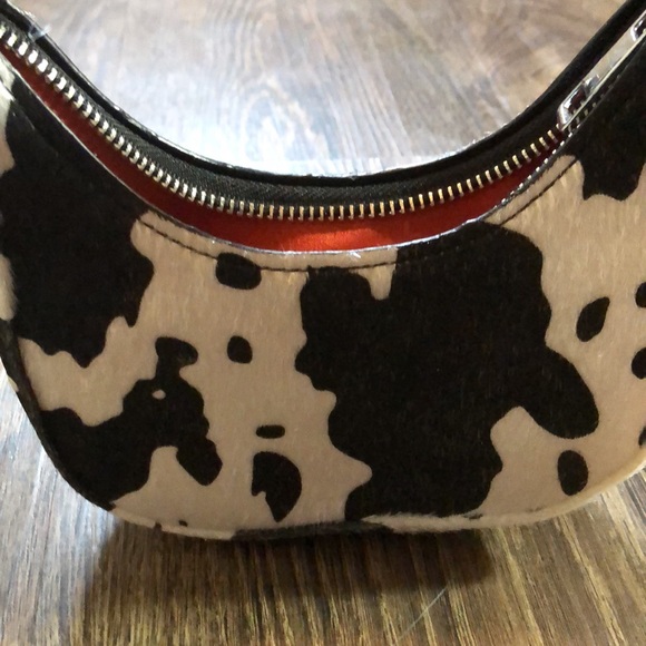 🖤HOST PICK🖤Y2K Cow Print Mini Bag - Picture 15 of 16